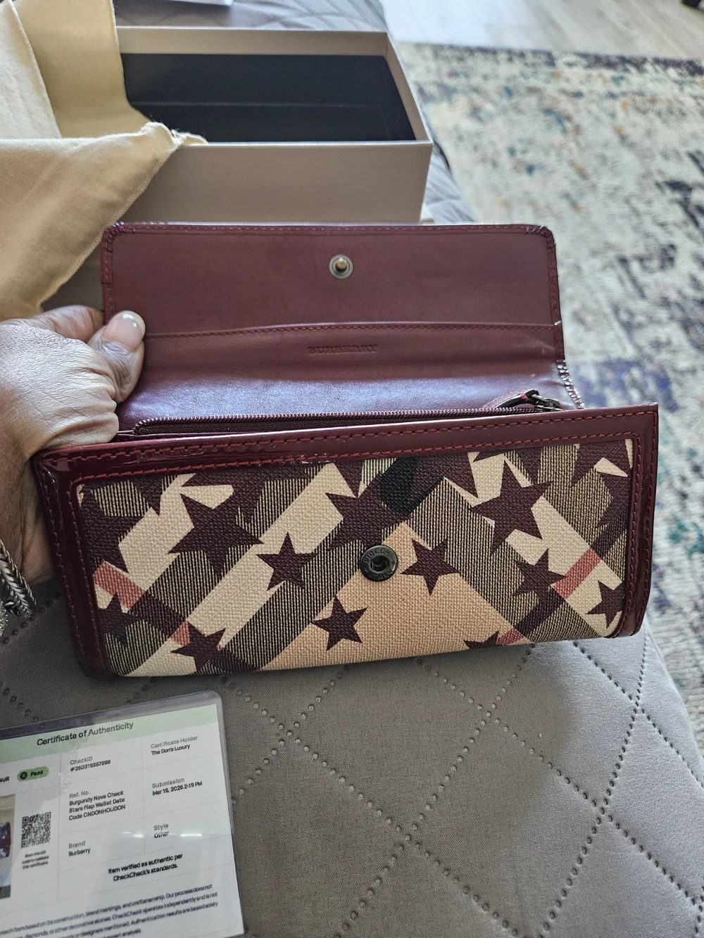 Burberry Beige and Burgundy Star-Print Wallet Clutch - Picture 3 of 7